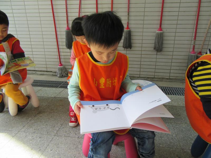 行動圖書車 (6)