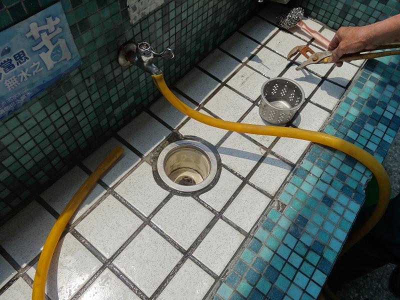 2棟2樓水管阻塞排除07