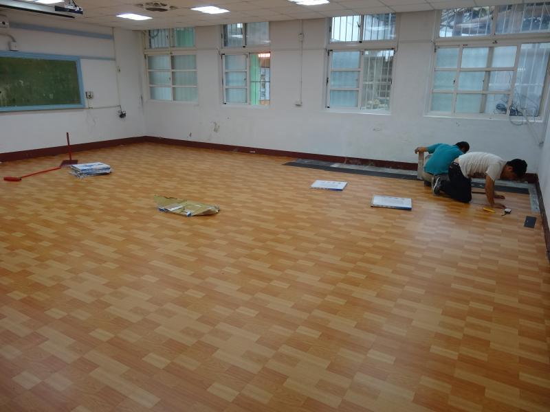 會客室木地板鋪設07