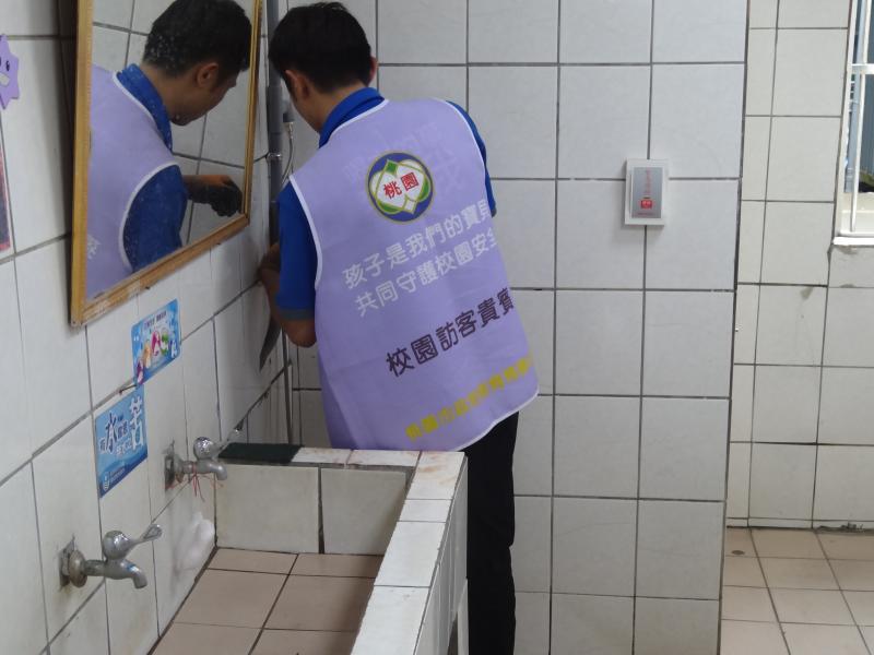 總務處新設飲水機07