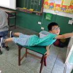 奪旗手的手要伸長呀!