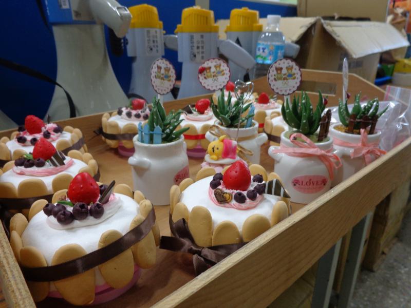 紙黏土彩繪拼貼社作品1