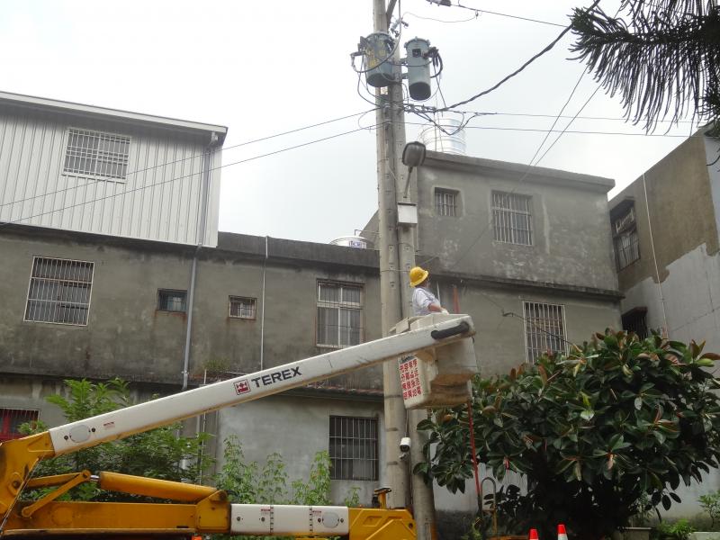 雷擊故障復電07