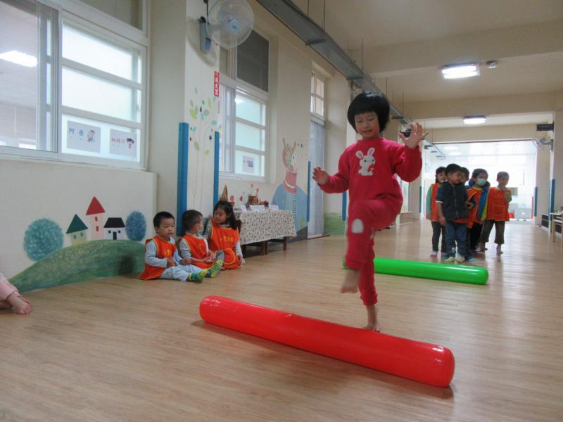 跨越障礙賽 (2).JPG