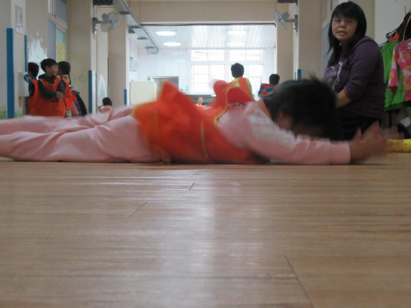 側滾翻 (18).JPG