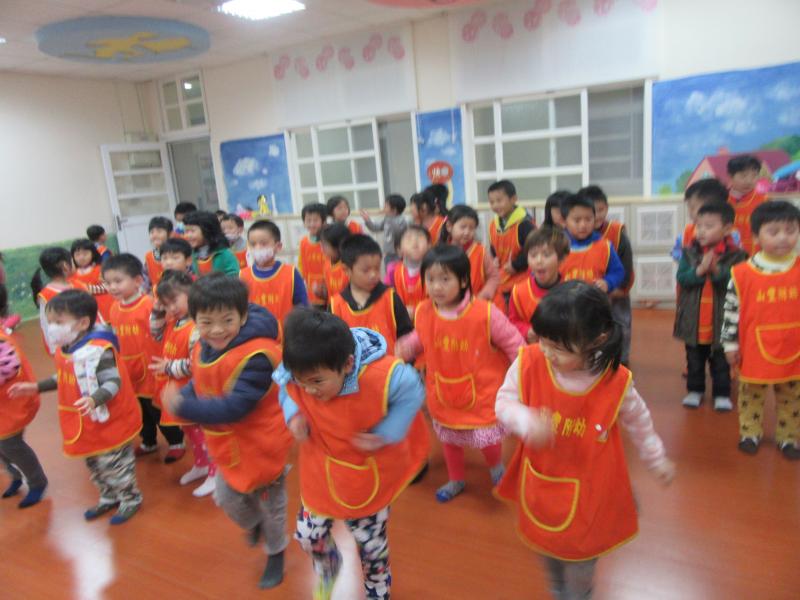 10602232月份慶生會 (11).JPG