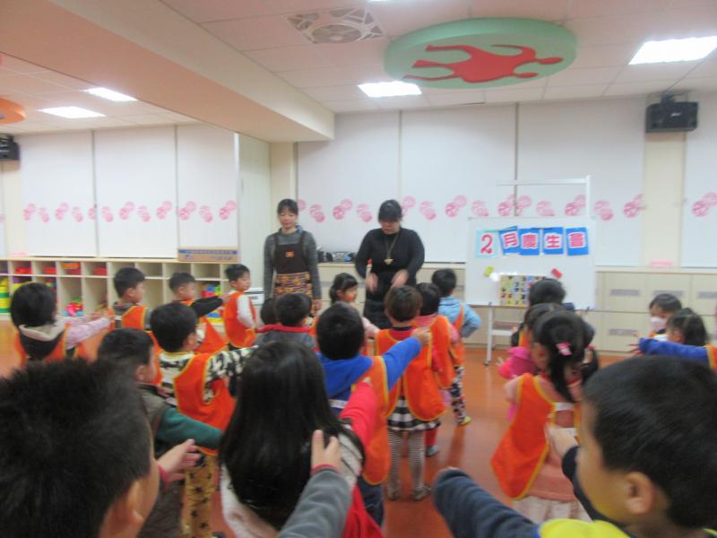 10602232月份慶生會 (2).JPG