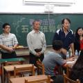 校長與會長..感謝家長..共同關心孩子學習情形..