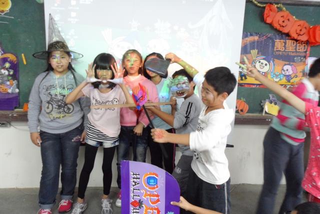 Team 4~有"木乃伊+菜刀"^^?