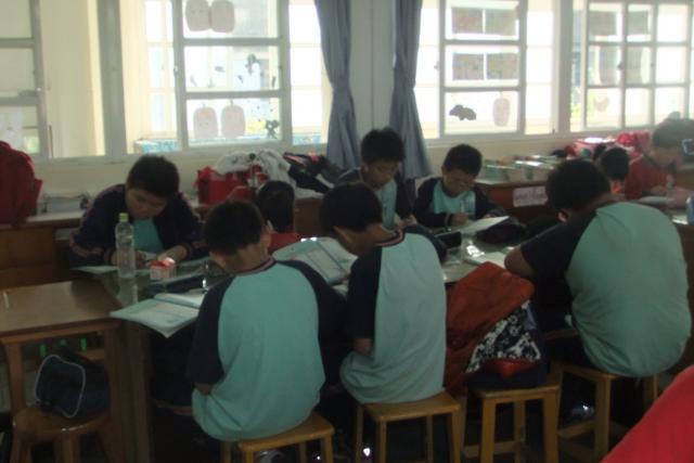 Table 2 怎麼都是男孩呢??
