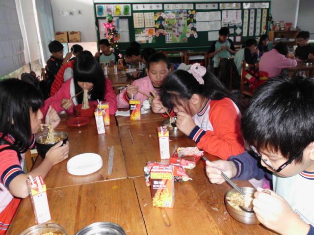 1011207-213.JPG