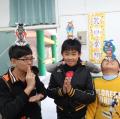 學生表演特技
