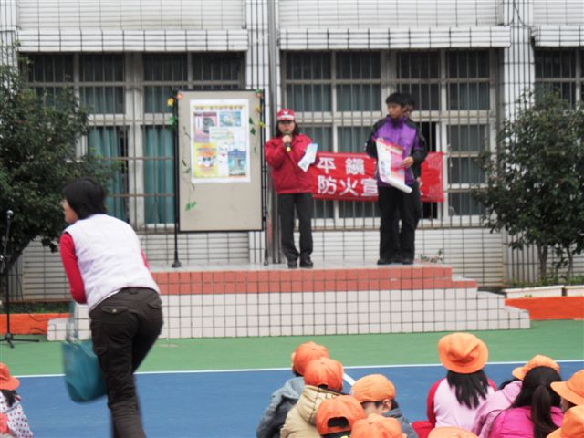 婦宣會與消防隊 蒞校宣導預防一氧化碳中毒