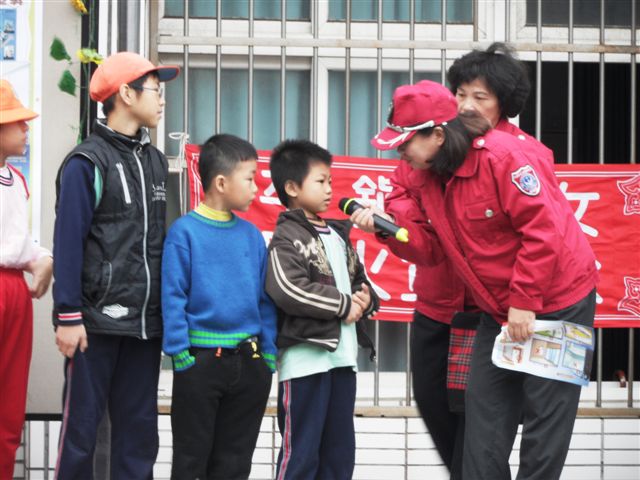 預防一氧化碳中毒有獎徵答---小朋友回答問題