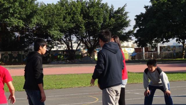 兩軍對決...蓄勢待發...