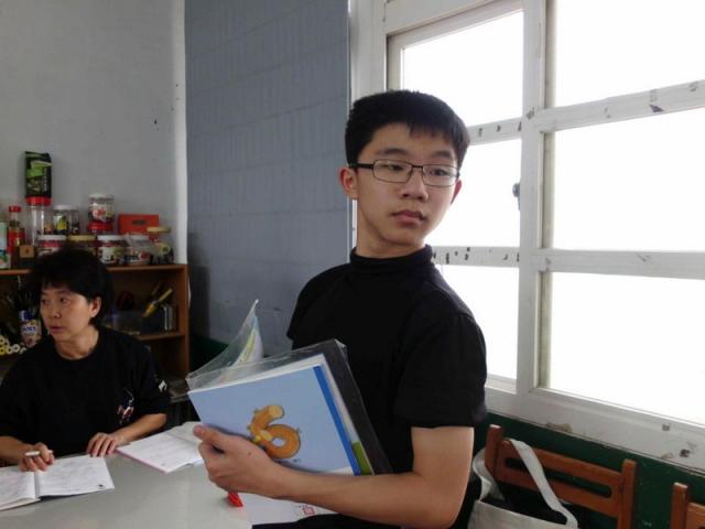 1020301-808.JPG