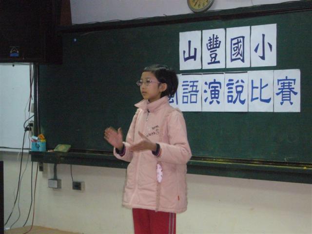 唱一小段歌曲