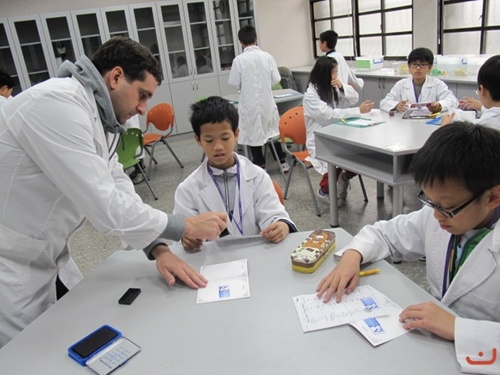 Science Lab07