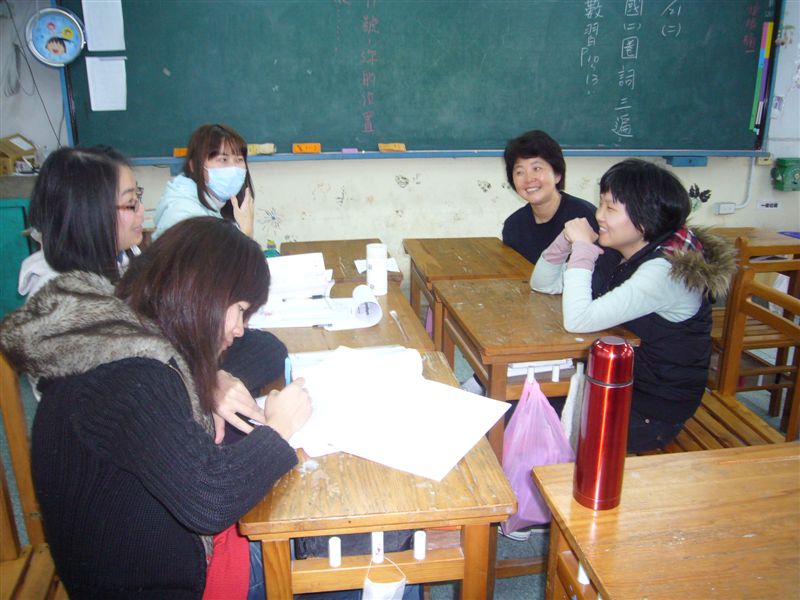 大家坐下來分享啦！