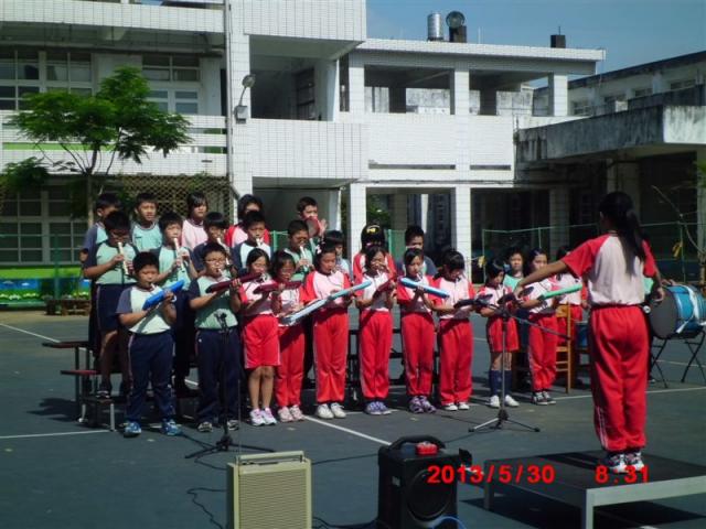 異口同聲
