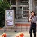 警官阿姨生動地解說
