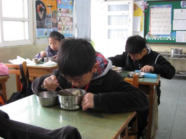 肚子好餓喔!