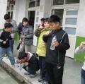 在水溝旁位子比較大