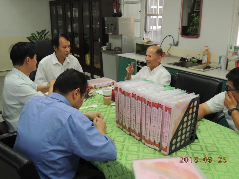 曾校長建議可以多利用社區資源，讓志工協助教學活動