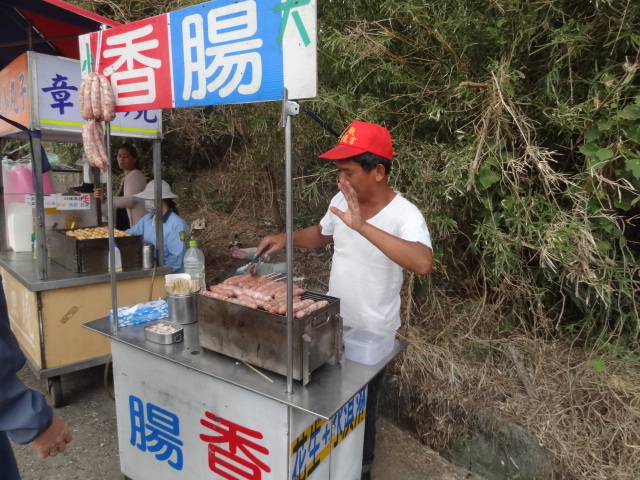 老闆從三峽來的，不錯吃。