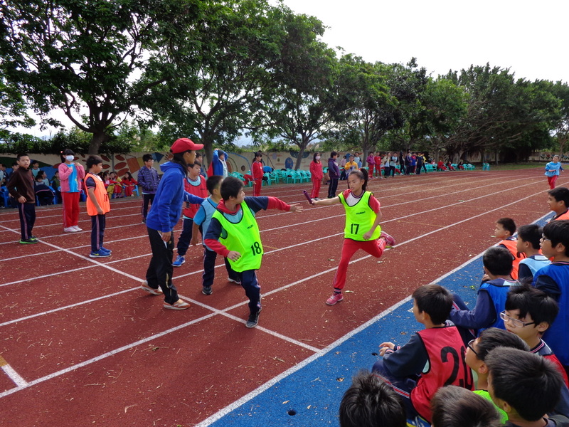 健康促進學校活動暨親子園遊會練習-六忠綜合活動-大隊接力IMG_0401.JPG