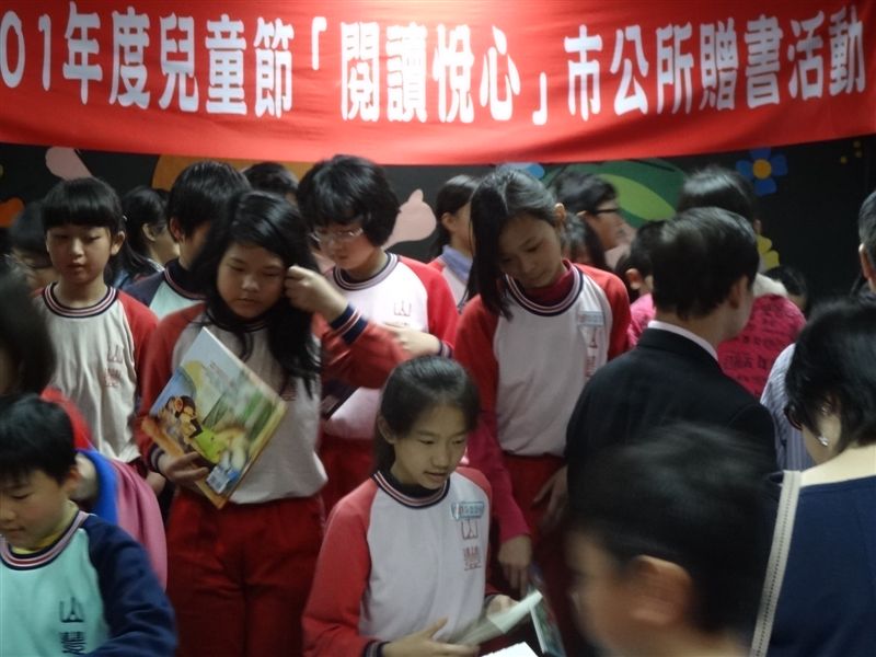 每位學生..期待..優良讀物..早日到手.可好好自我充實一番