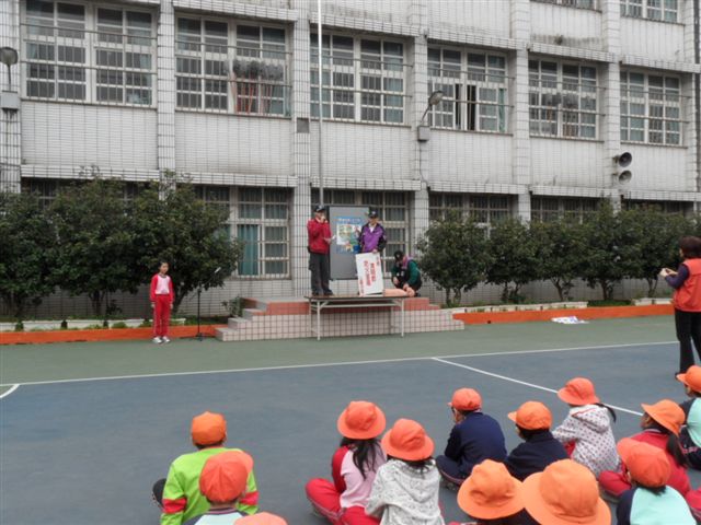小朋友認真聽講情形