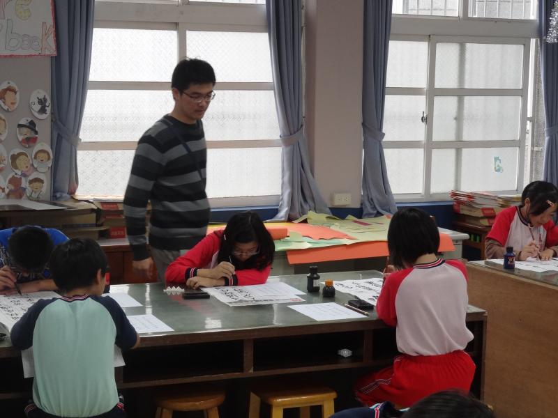 題目公布後，記得確認字體位置後再書寫