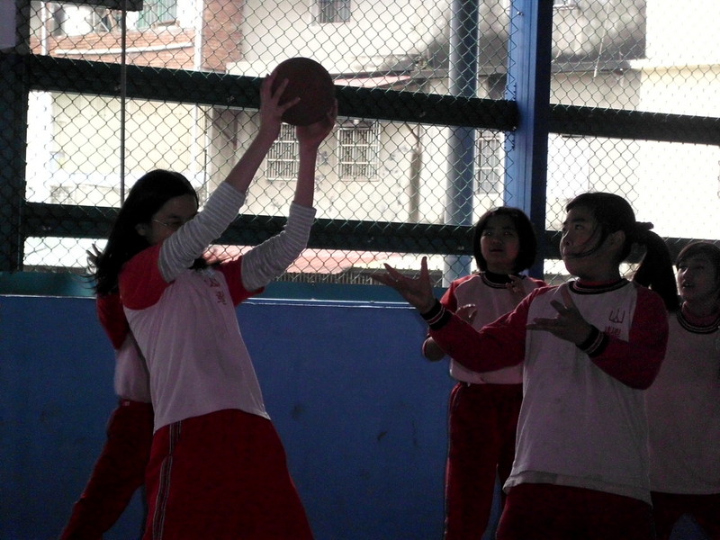 五忠綜合活動-巧固球練習IMG_0040.JPG