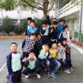 教室前樹下留影IMG_0975.JPG