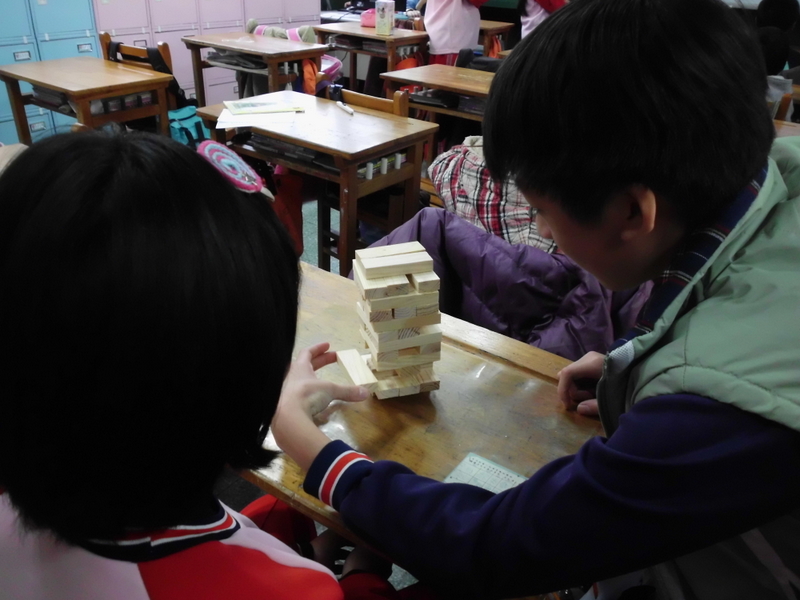 課間活動-積木疊疊樂IMG_1044.JPG