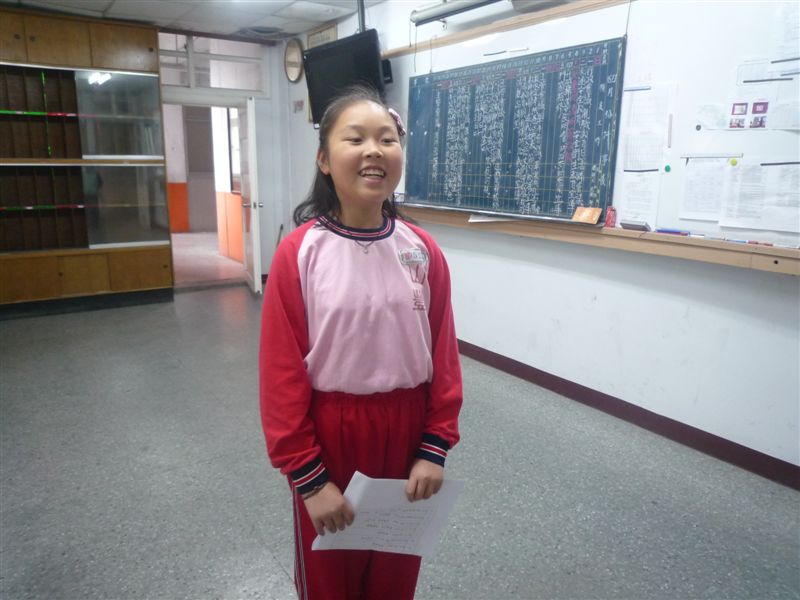 英語小主播正在練習英語會話！