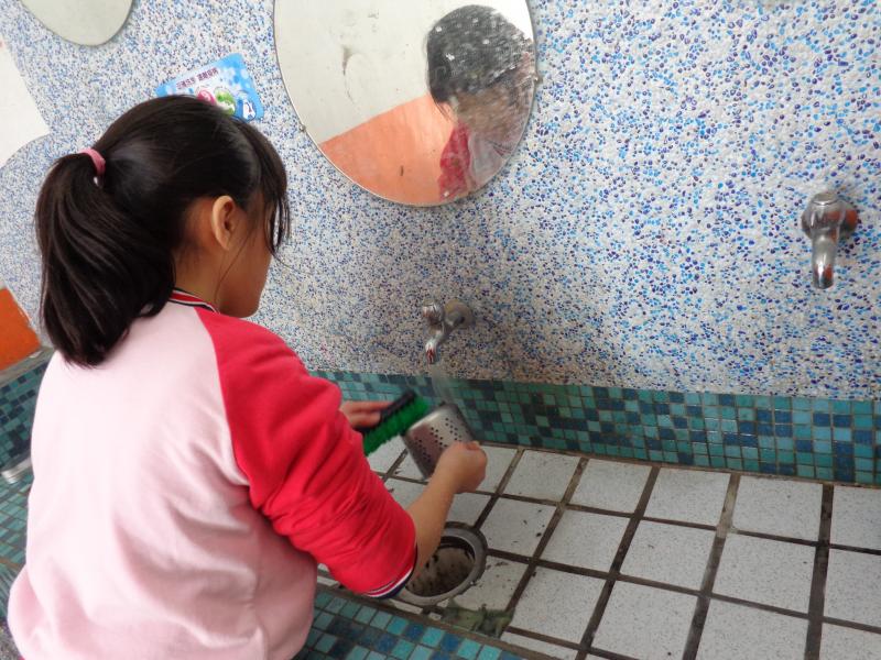 小水槽是藏最多汙垢