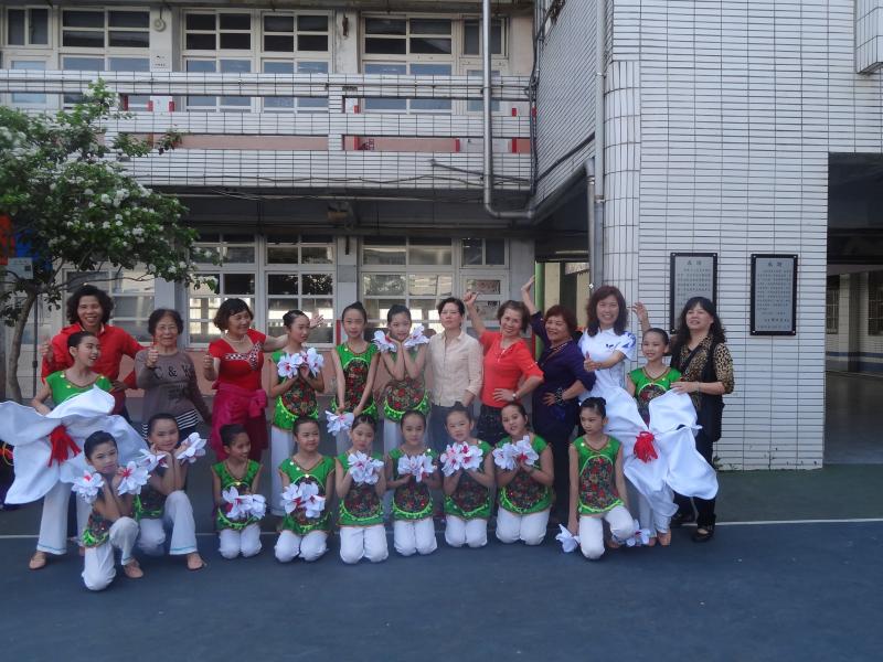 出發前大家合影互相加油打氣.JPG