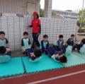 男生先測驗，兩人一組
