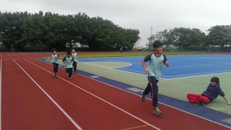 五孝男生800公尺檢測