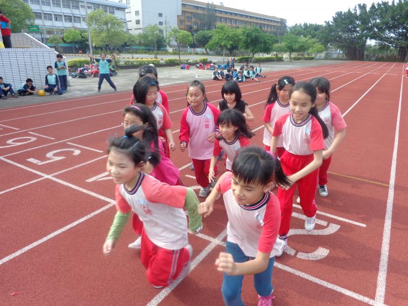 女生先測驗