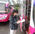 謝組長..進行車籍資料檢查（重視每個環節—以確保安全及品質）