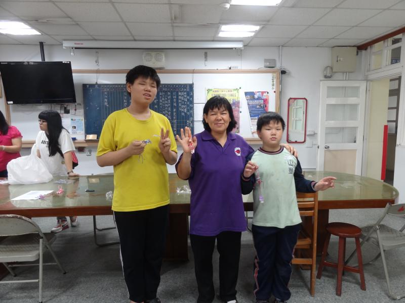 母子仨..展現成果！