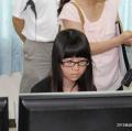 比賽前先測試一下電腦（六年信班 鍾玉芳）