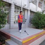 自治市代表全校向師長表達感謝