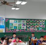 整潔..而豐富的..教室佈置..