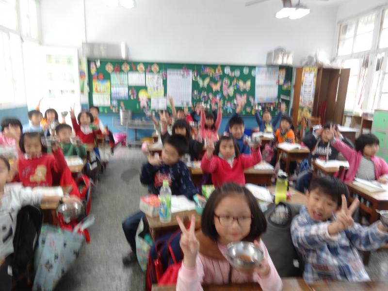 大家齊聲..說讚！