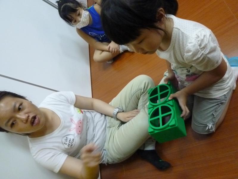 103.09.11體能室分享 (50).JPG