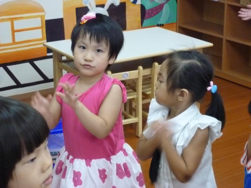 103.09.11體能室分享 (61).JPG